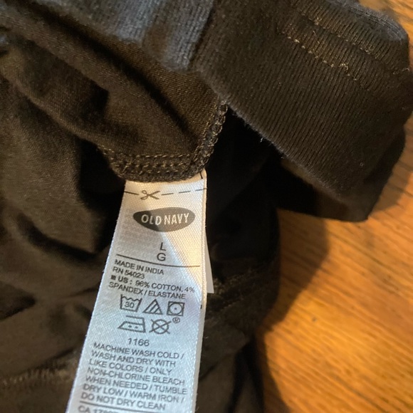 Old Navy Women’s Leggings - Picture 2 of 3